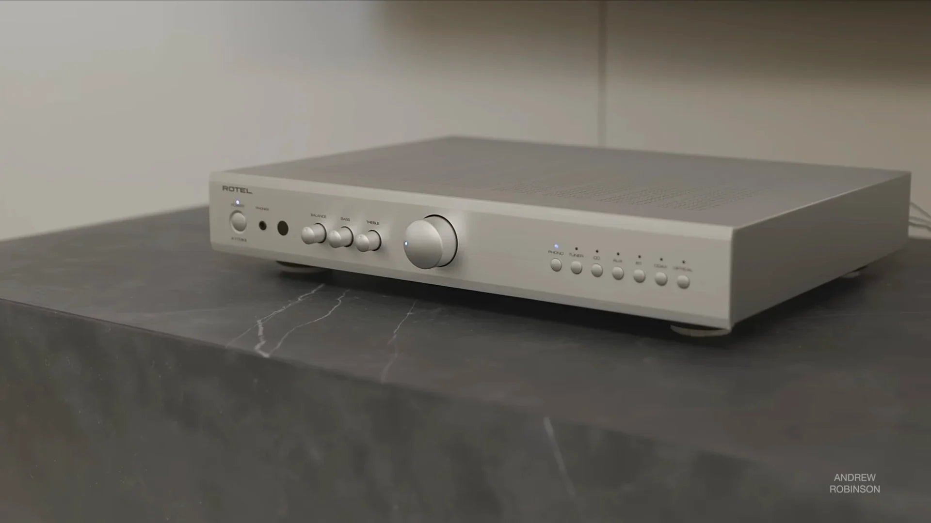 Test complet de l’amplificateur Rotel A11 MKII