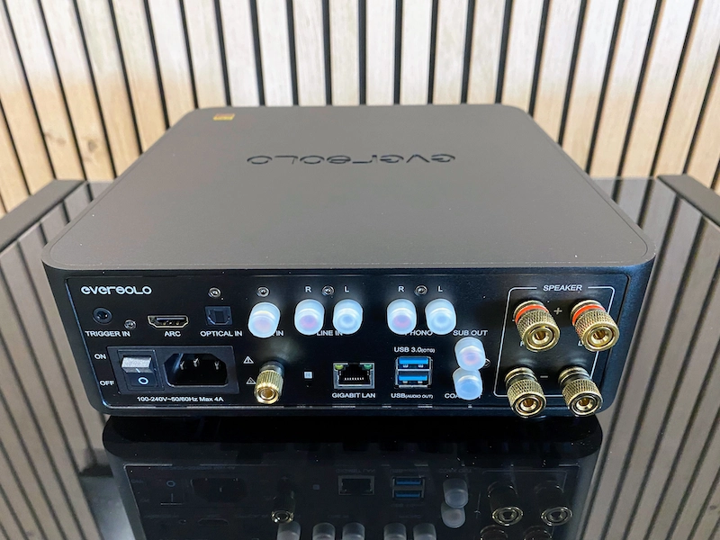Connecteurs amplificateur connecté Eversolo Play