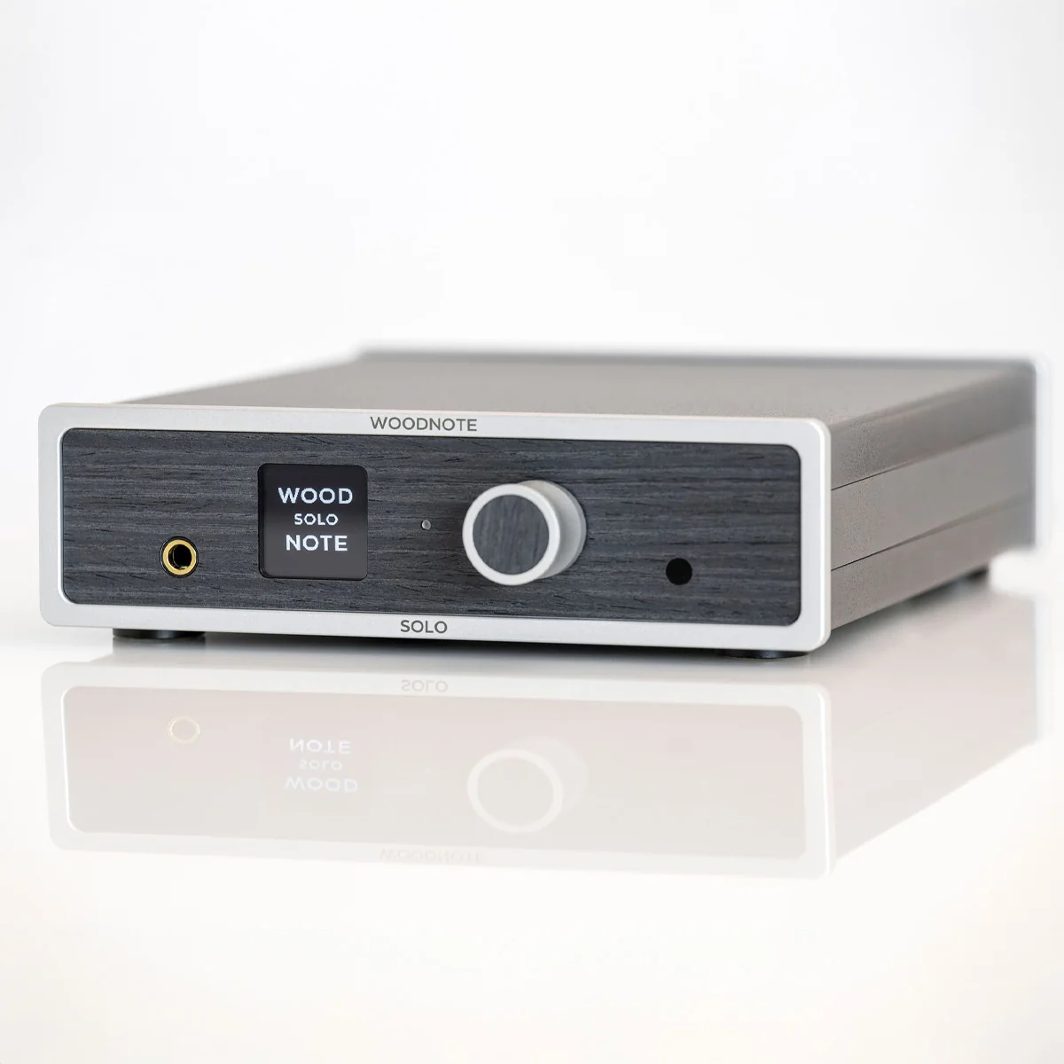 Lecteur réseau DAC Lindemann Woodnote Solo vue trois-quarts