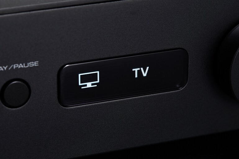 Application MusicCast, télécommande et écran OLED du Yamaha WXC-70A